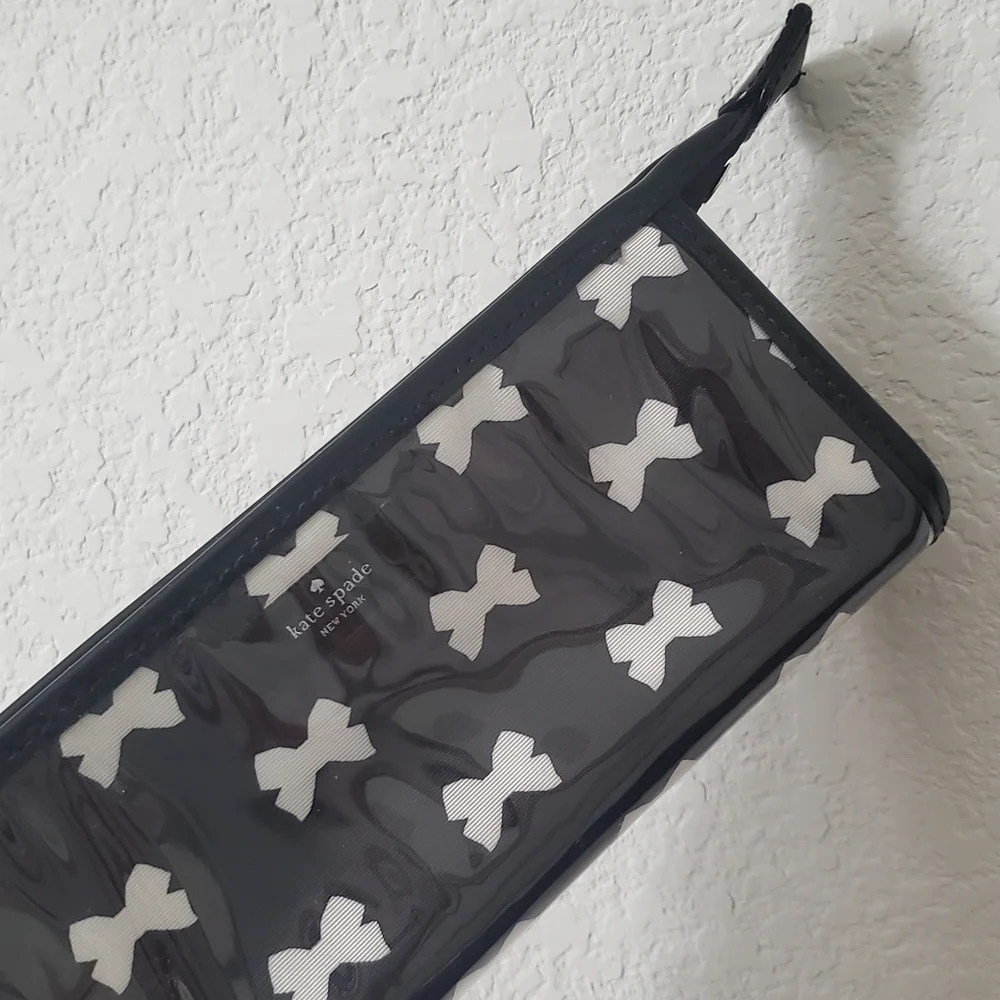 Kate Spade East West Heddy Tuxedo Court Black Cream Bow Make-up Bag Pouch